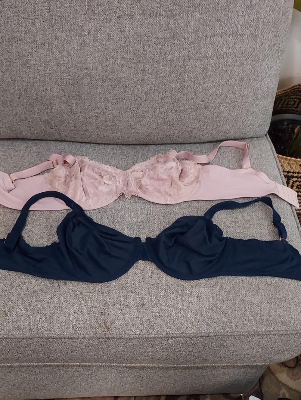 Soma Pink Lace & Navy Support Bras